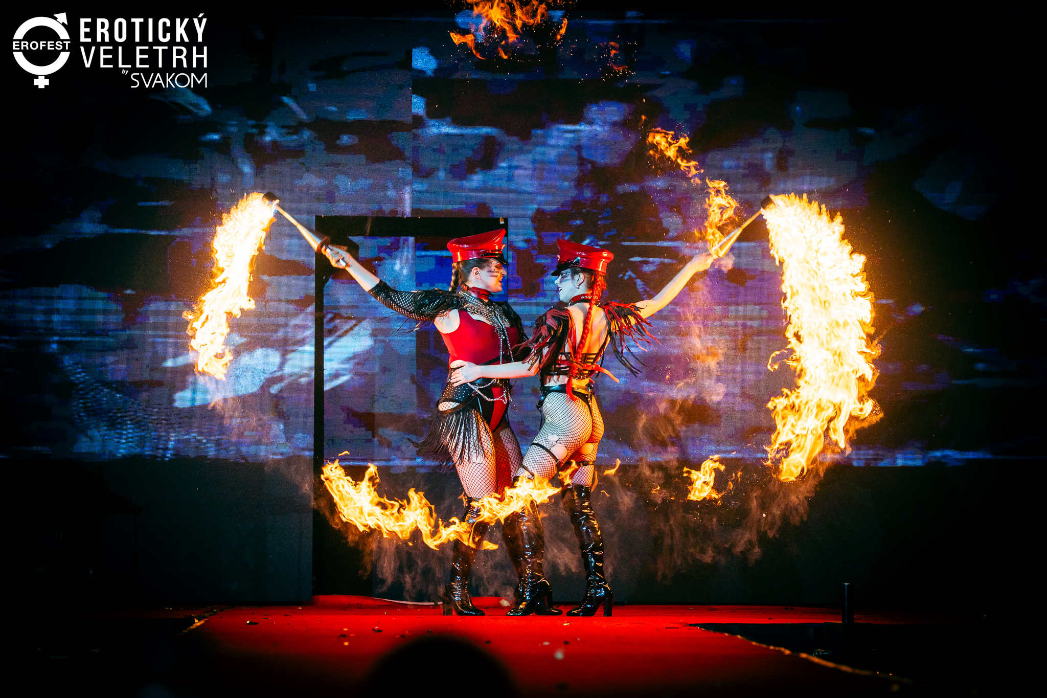 Толық әйелдердің секс видеолары